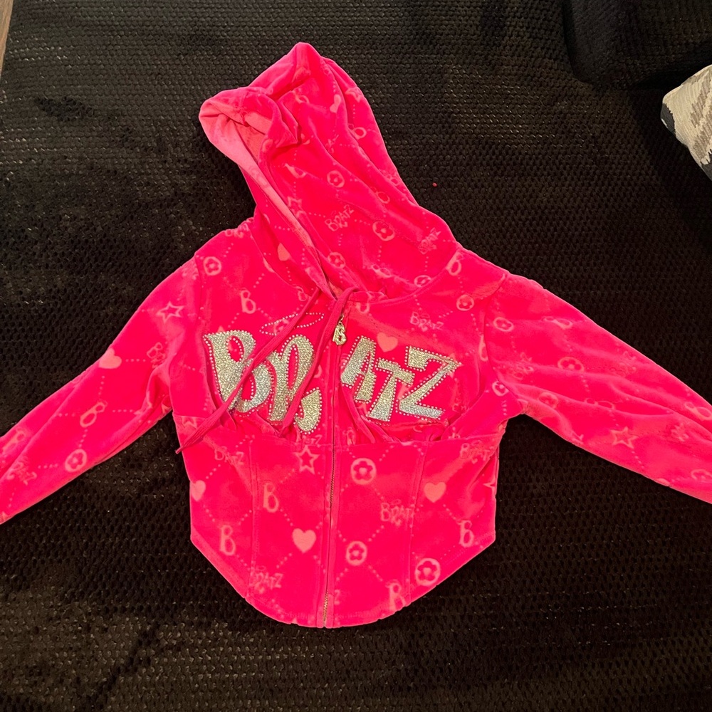 BRATZ velvet cropped sweater